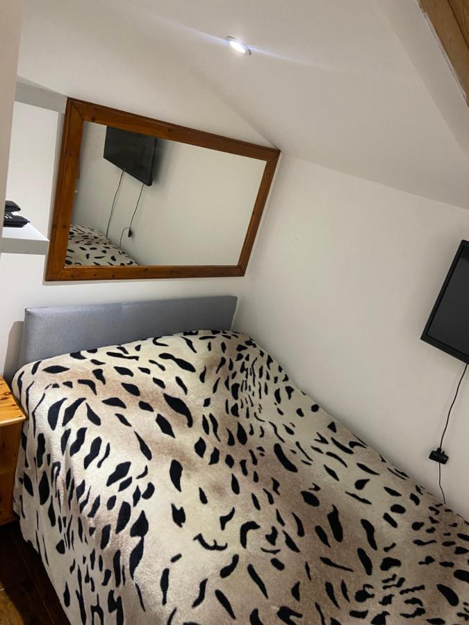 Apartmán Cosy Little House Milngavie Exteriér fotografie